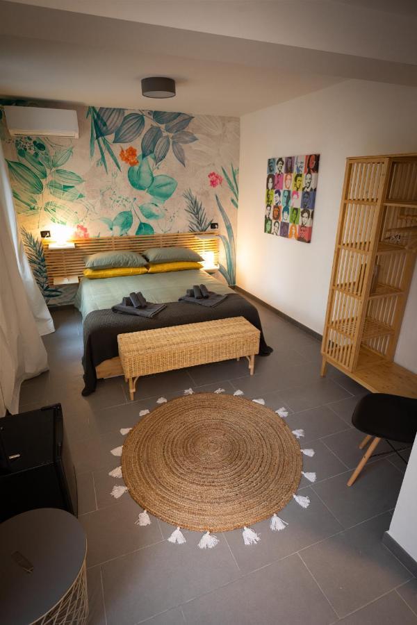 Via Calefati Land Apartamento Bari Exterior foto